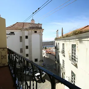 Alfama Right Point , Lisbona Portogallo
