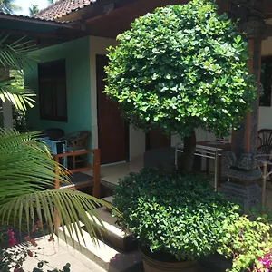 Nadialit , Seminyak Indonesia