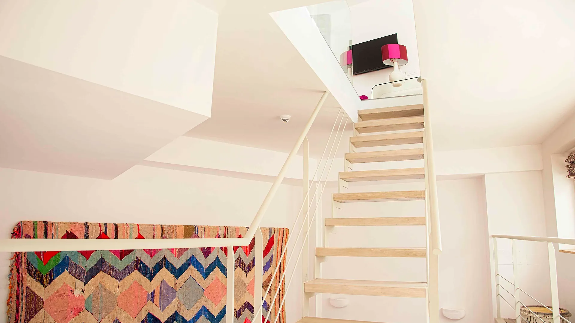 Overland Suites Catedral Seville Apartment