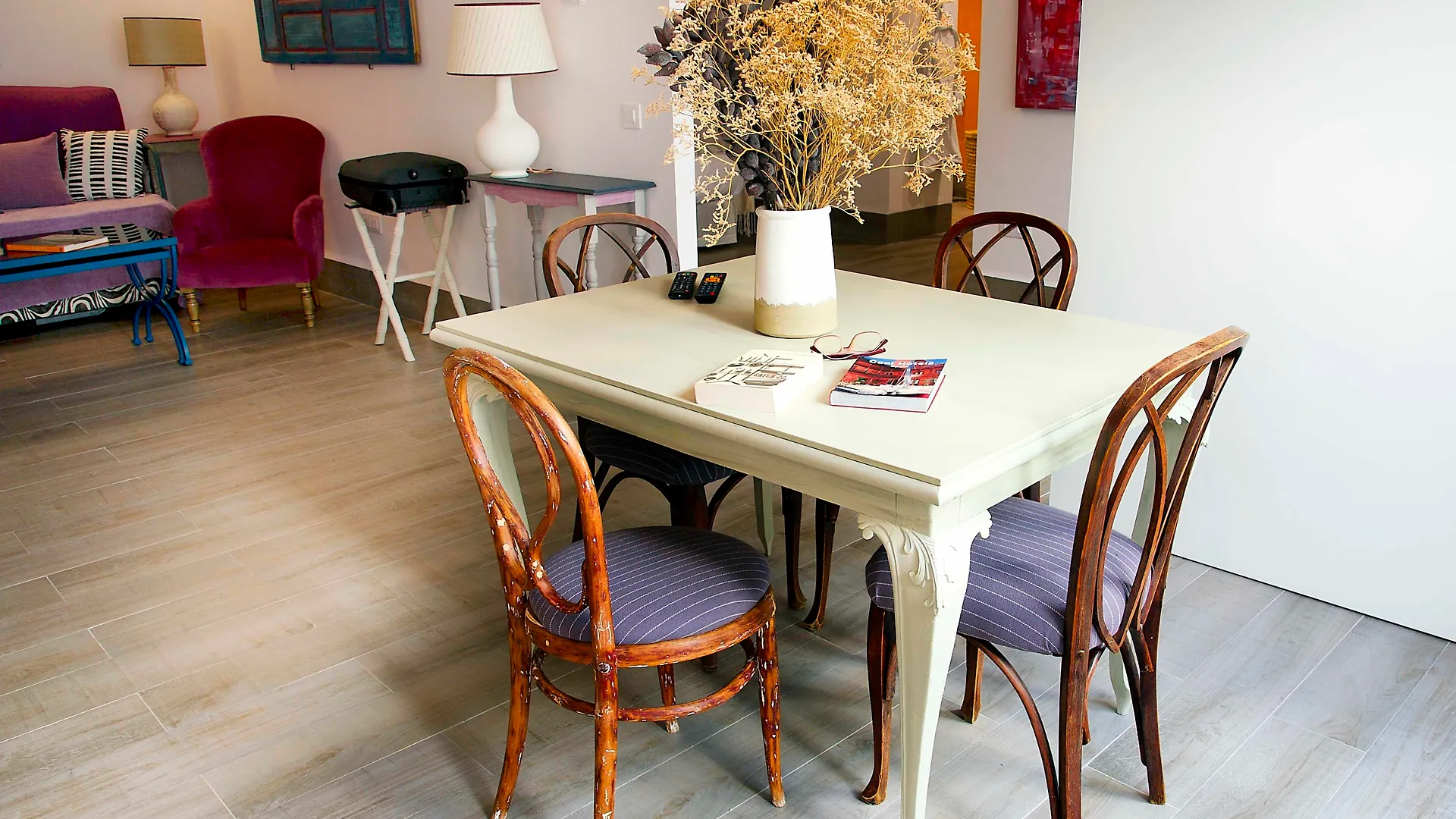 Overland Suites Catedral Seville 0*,