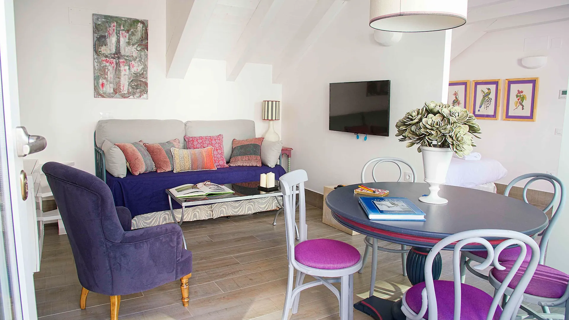 Overland Suites Catedral Seville Spain