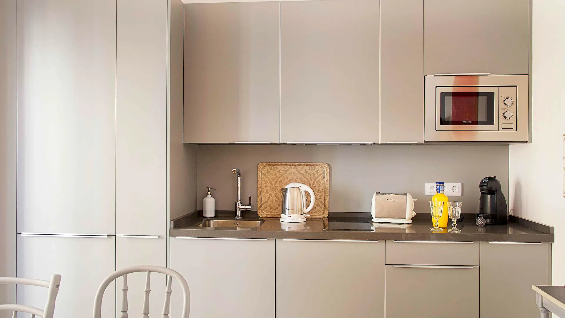 Apartment Overland Suites Catedral Seville Spain