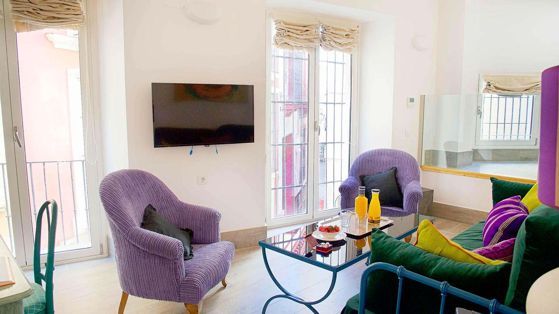 Overland Suites Catedral Seville Spain