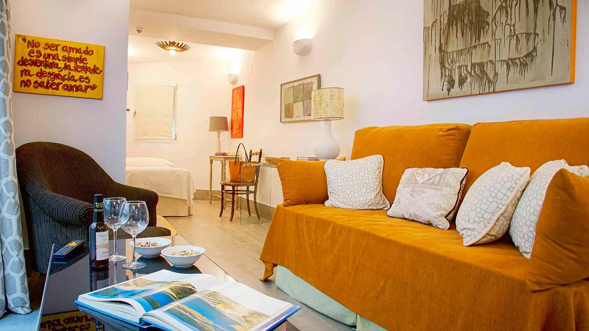 Apartment Overland Suites Catedral Seville Spain