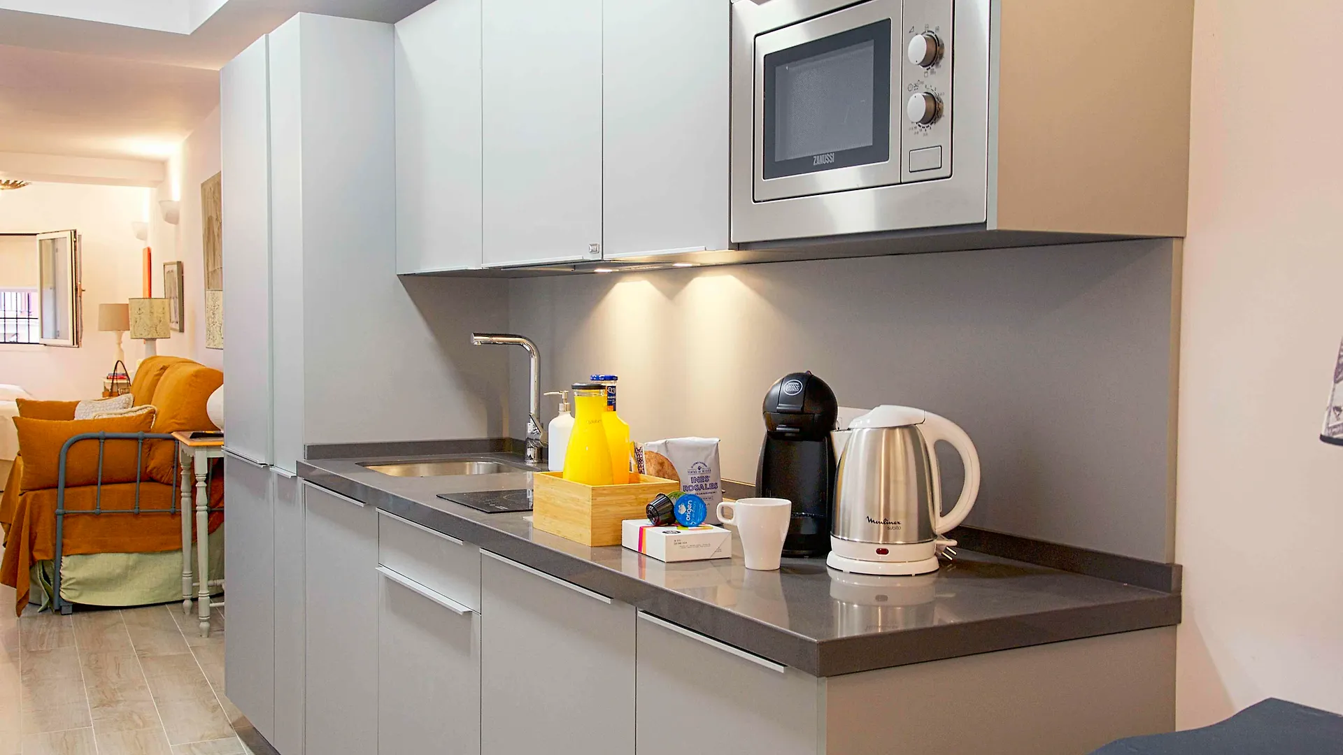 Overland Suites Catedral Seville 0*,  Spain