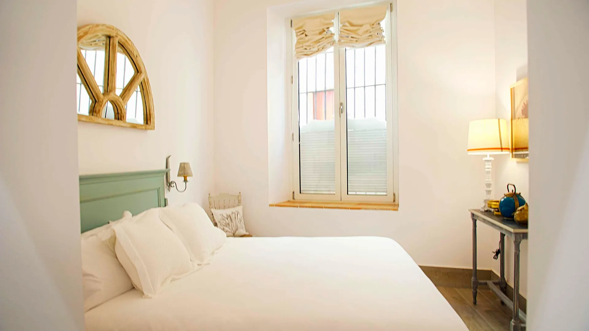 Overland Suites Catedral Seville Spain