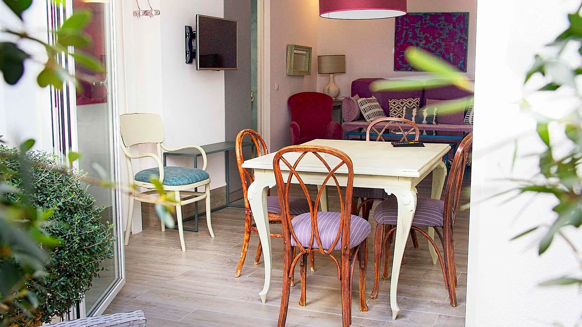 Overland Suites Catedral Siviglia 0*,