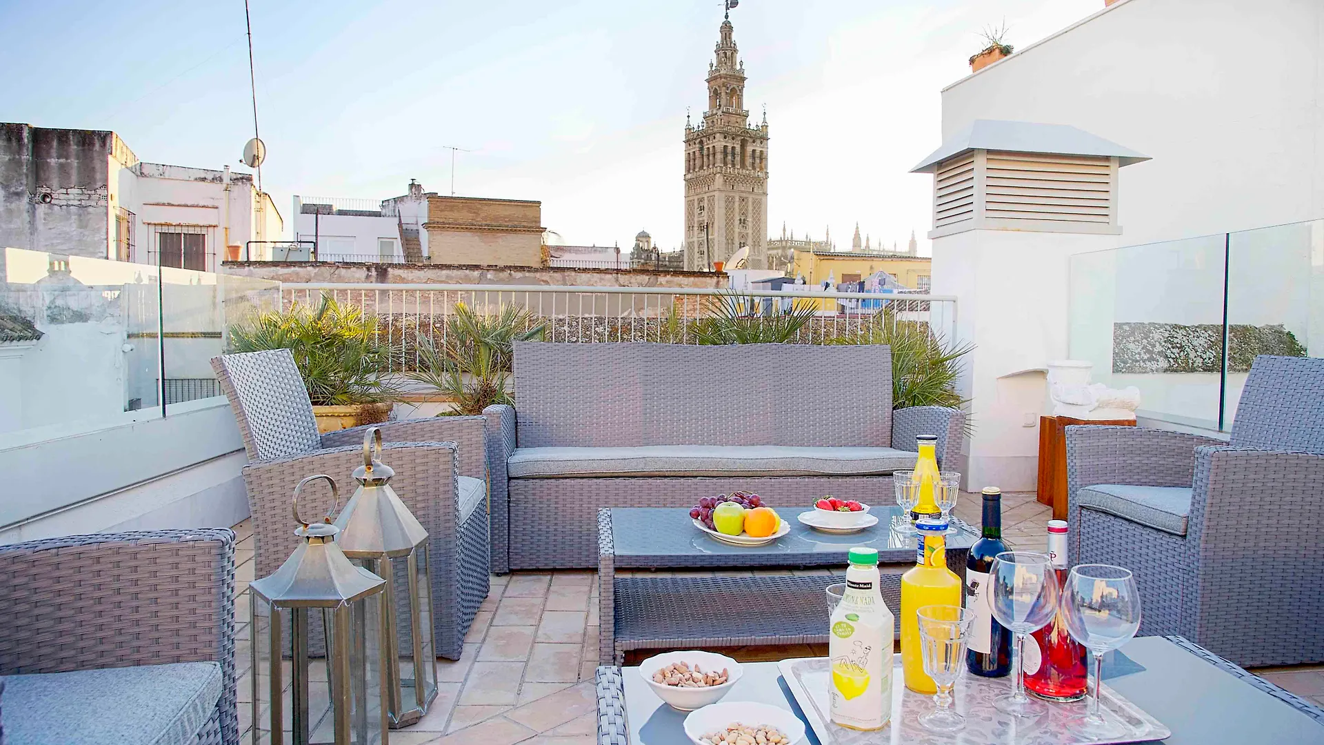 Overland Suites Catedral location
